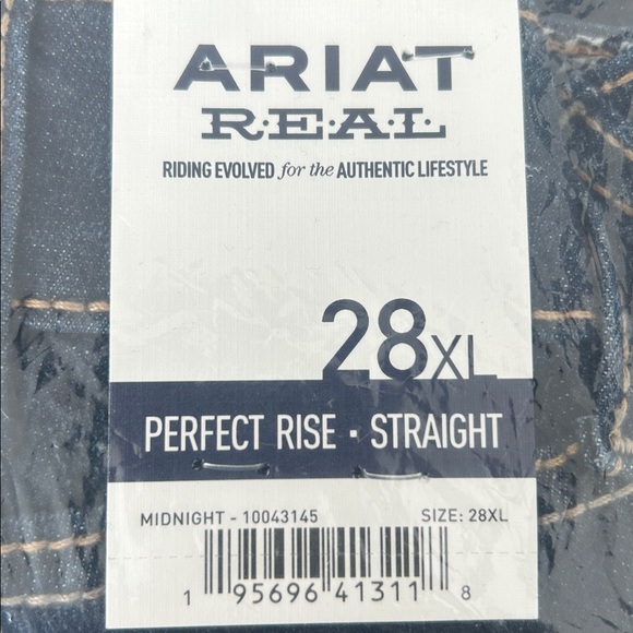 NWT Ariat Womens R.e.a.l. Perfect Rise Greta Straight Jean 10043145 Size 28x37 - Picture 7 of 7